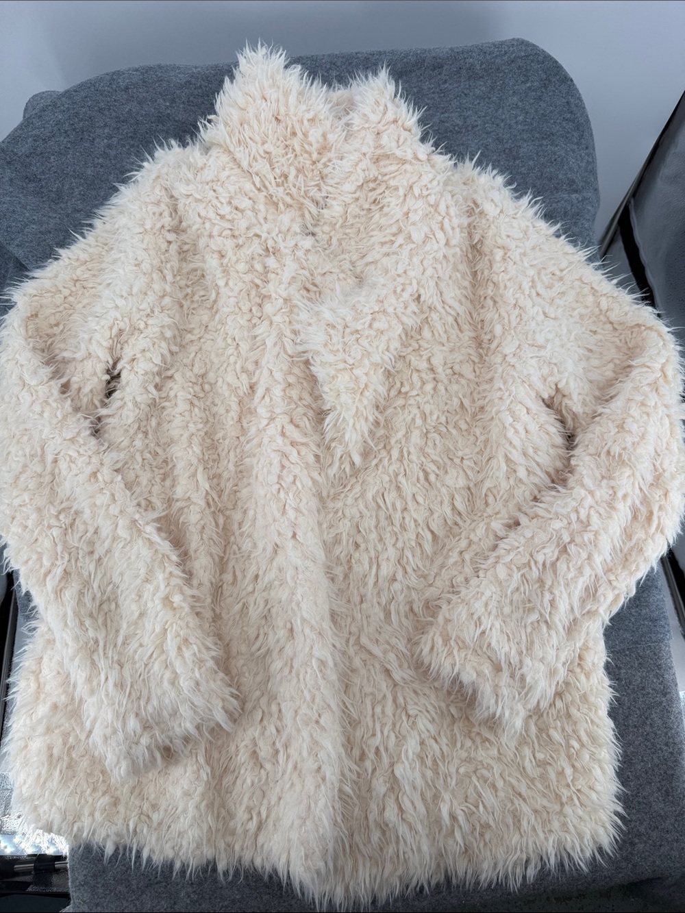 Thread & Supply Plush Teddy Jacket in Cream lined coat jacket Small - Picture 2 of 9